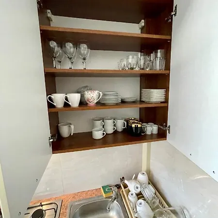 Diamond Metro Wifi 300 Mbs 70'tv Netflix Hbo Appletv+ Varsavia