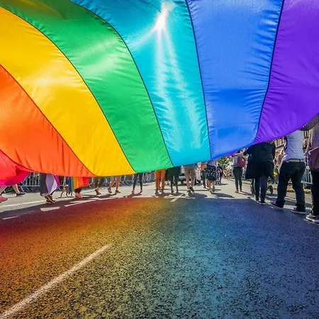 Diamond Metro Wifi 300 Mbs 70'tv Netflix Hbo Appletv+ Warschau