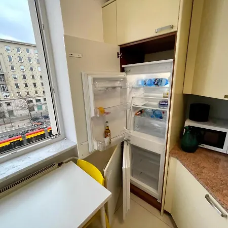 Diamond Metro Wifi 300 Mbs 70'tv Netflix Hbo Appletv+ * Varšava